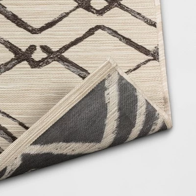 7' X 10' Peaks Outdoor Rug Gray/Cream - Project 62™ 4 7' X 10' Peaks Outdoor Rug Gray/Cream - Project 62™ - Image 2