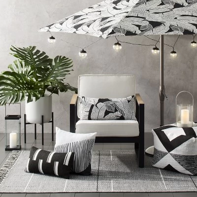 5' X 7' Linden Stripe Outdoor Rug Gray - Project 62™ 6 5' X 7' Linden Stripe Outdoor Rug Gray - Project 62™ - Image 4